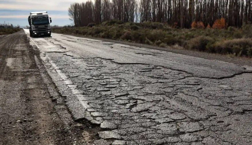 La Pampa tiene fondos específicos para mantener sus rutas, pero el deterioro sigue acumulándose