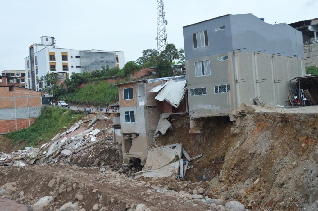 Terremoto de 7,4 grados sacude amplia región de&nbsp;Colombia